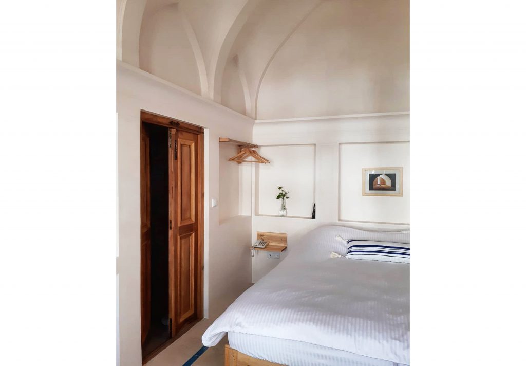 Negah room 4